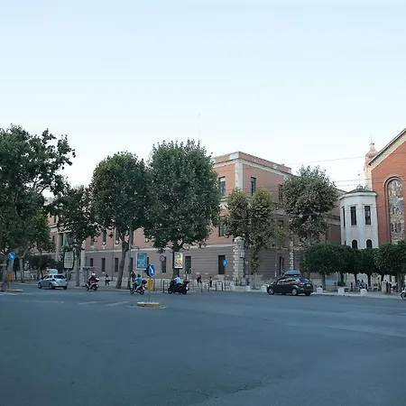 Penzion Savoia International_lt_bari Stazione